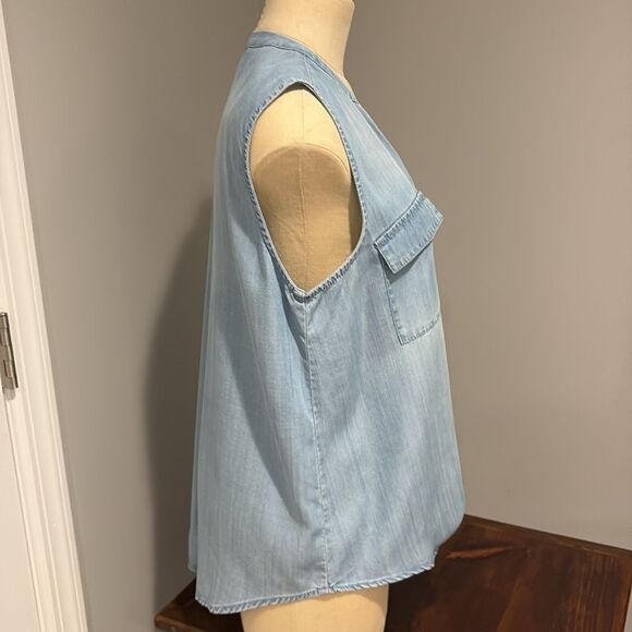 Chicos Chambray Tie Sleeveless Top Size 1 - Picture 4 of 14